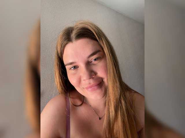 Ella12- live cam on BongaCams