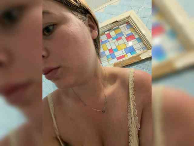 Ella12-