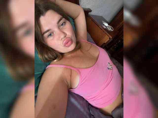 Ella12- webcam