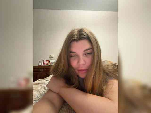 Ella12- webcam