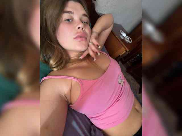 Ella12- webcam