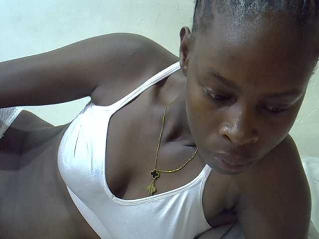Sweetpussie live webcam show