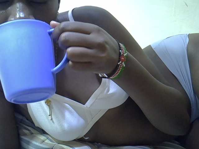Sweetpussie live cam on BongaCams