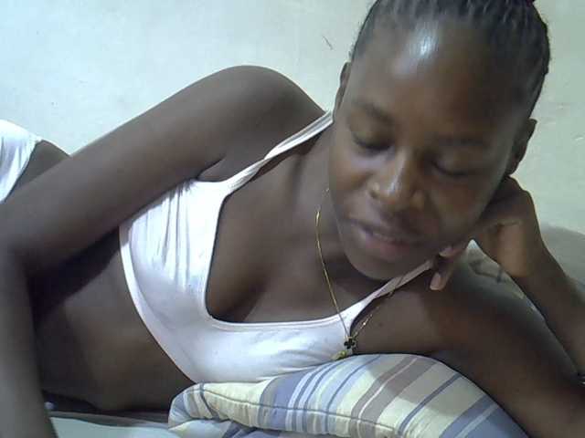 Sweetpussie live webcam show