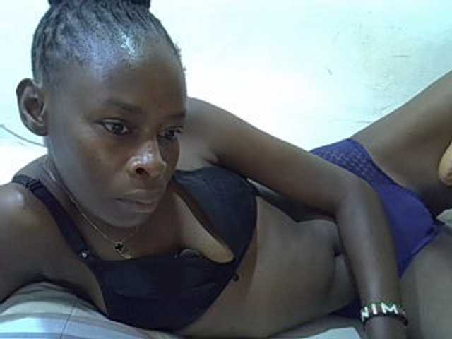 Sweetpussie live webcam show