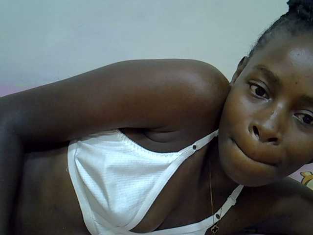 Sweetpussie's BongaCams show and profile