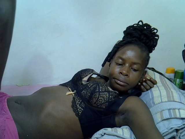 Sweetpussie's BongaCams show and profile