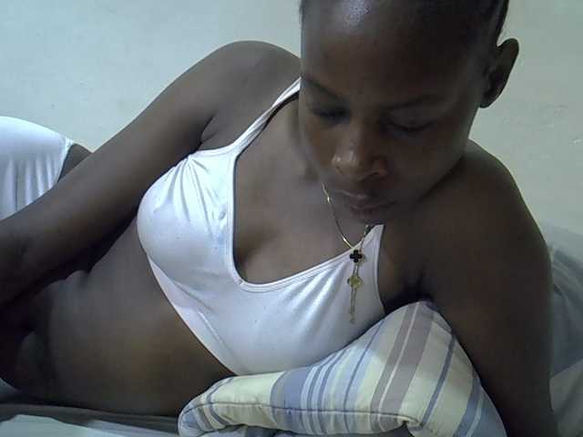 Sweetpussie live webcam show