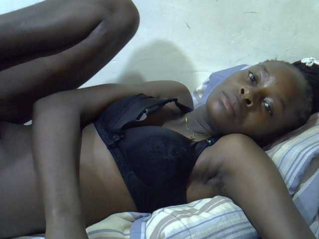 Sweetpussie live webcam show