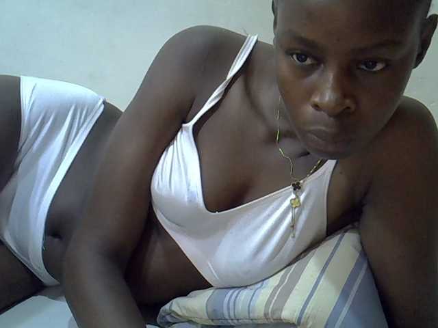 Sweetpussie live webcam show