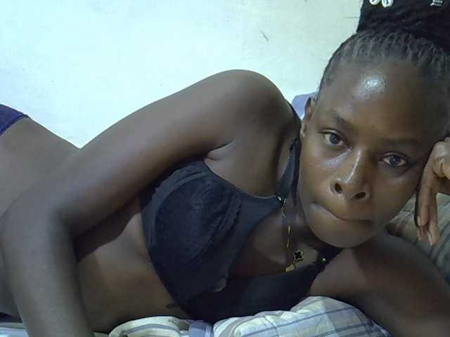 Sweetpussie live webcam show