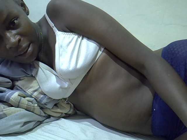 Sweetpussie live cam on BongaCams