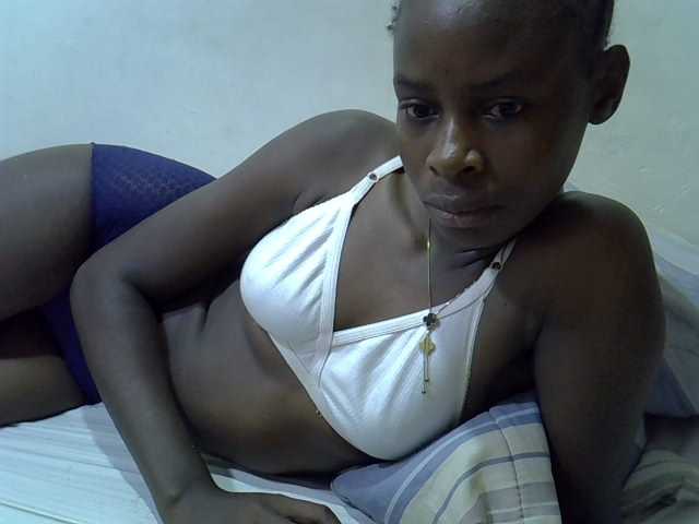 Sweetpussie live cam on BongaCams