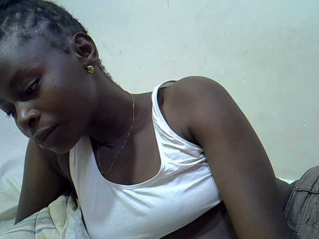 Sweetpussie live cam on BongaCams