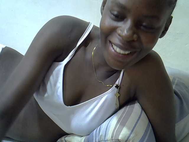 Sweetpussie live cam on BongaCams