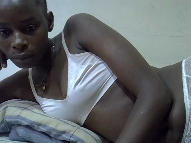 Sweetpussie live cam on BongaCams
