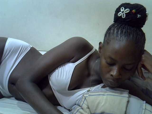 Sweetpussie live webcam show