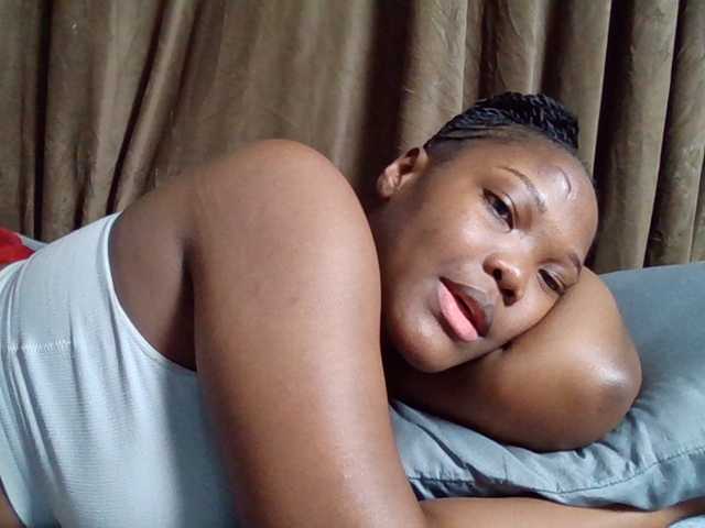 Sexyicey live cam on BongaCams