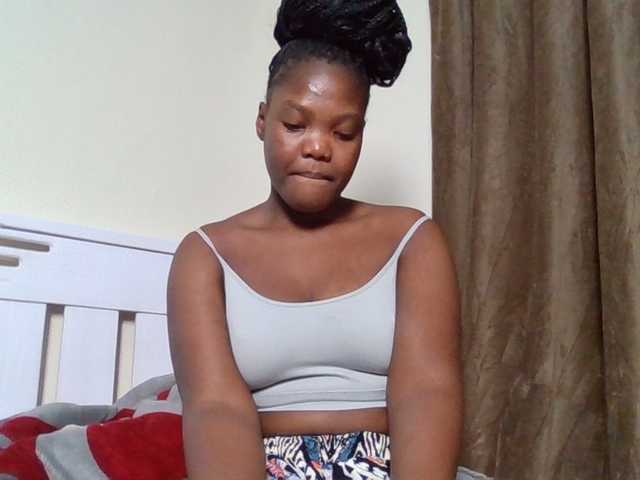 Sexyicey live cam on BongaCams