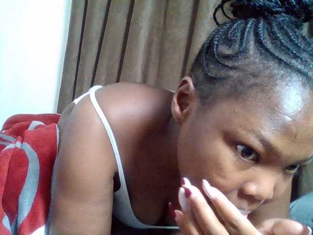 Sexyicey live cam on BongaCams