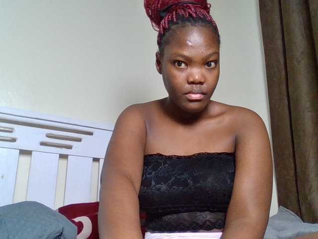 Sexyicey live cam on BongaCams