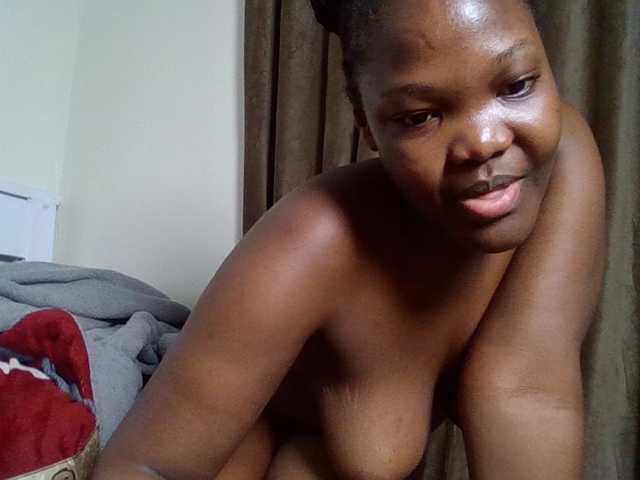 Sexyicey live cam on BongaCams