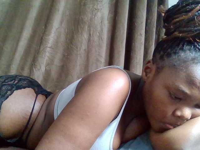 Sexyicey live cam on BongaCams