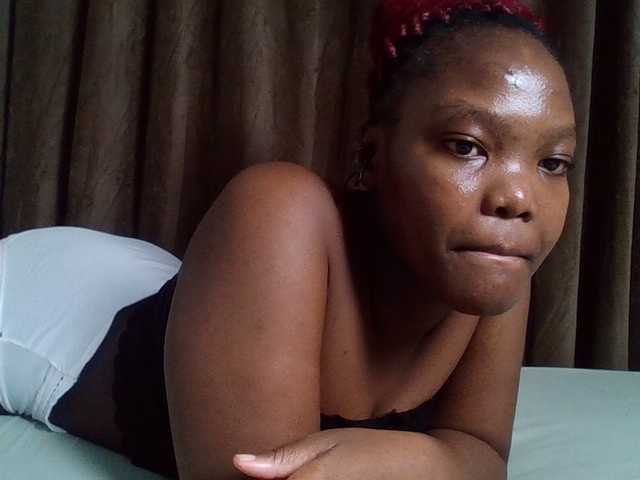 Sexyicey live cam