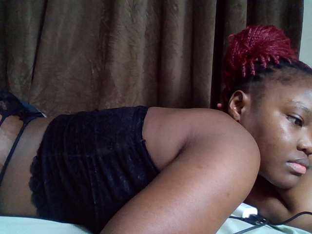 Sexyicey live cam on BongaCams