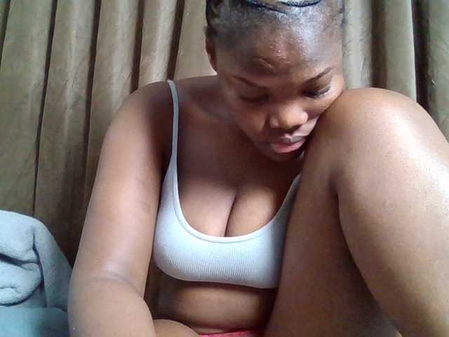 Sexyicey live cam preview