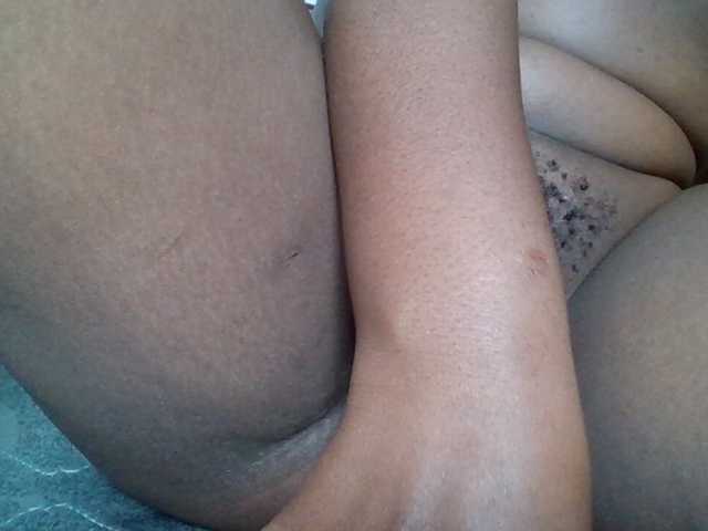 Sexyicey live webcam show