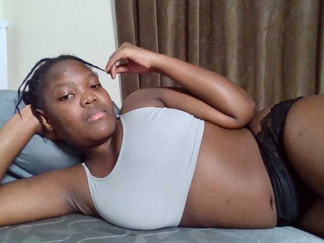 Sexyicey live cam on BongaCams
