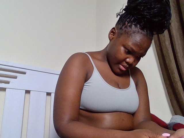 Sexyicey live cam on BongaCams
