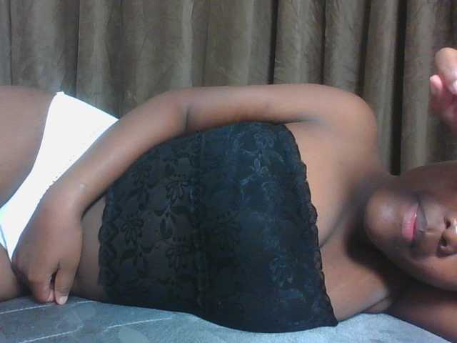 Sexyicey live cam on BongaCams