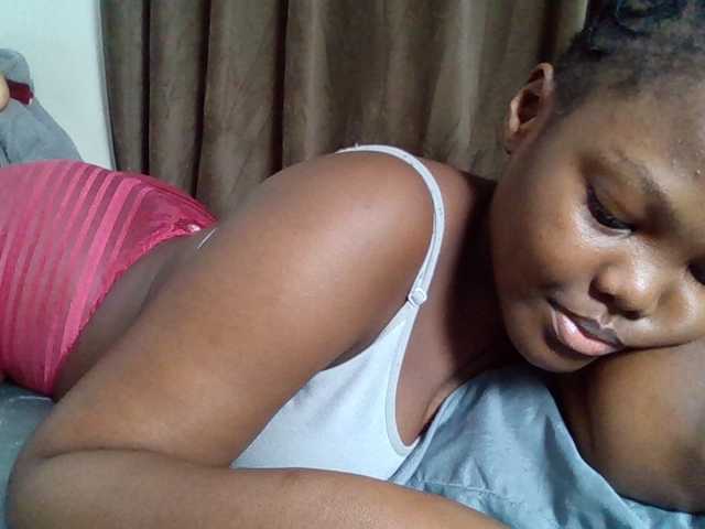 Sexyicey live cam on BongaCams