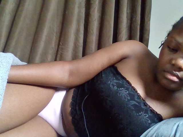 Sexyicey live cam preview