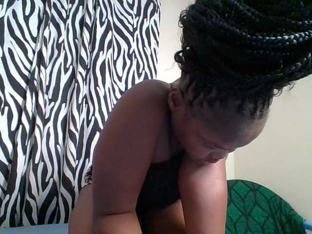 Sexyicey live cam on BongaCams