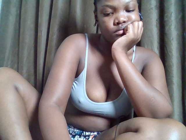 Sexyicey live cam preview