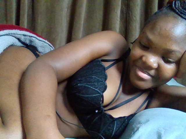 Sexyicey live cam on BongaCams
