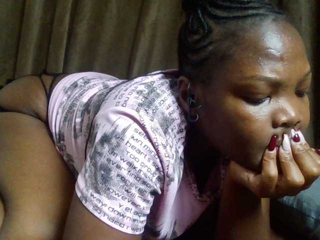 Sexyicey live cam preview