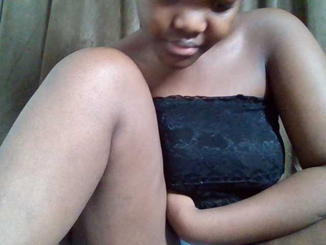 Sexyicey live cam on BongaCams