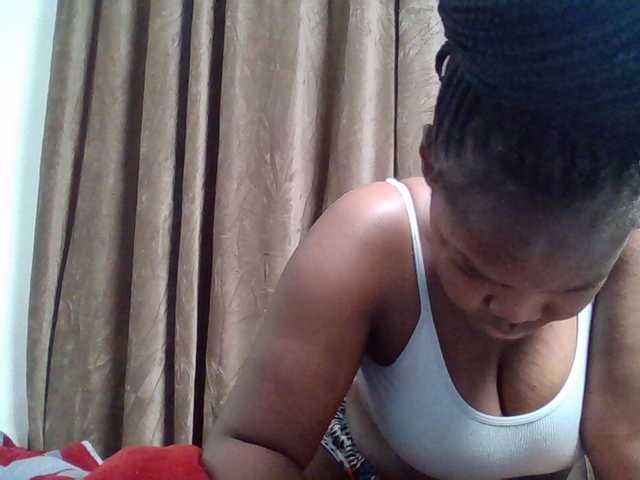 Sexyicey live webcam show