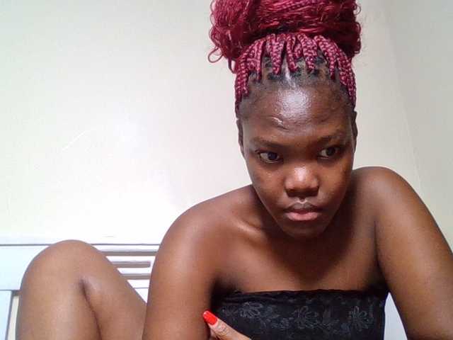 Sexyicey live cam on BongaCams