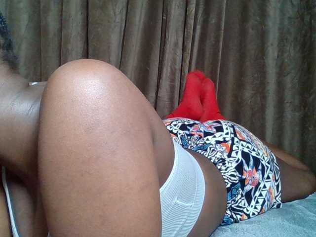 Sexyicey live webcam show