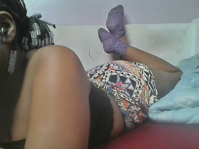 Sexyicey live cam on BongaCams