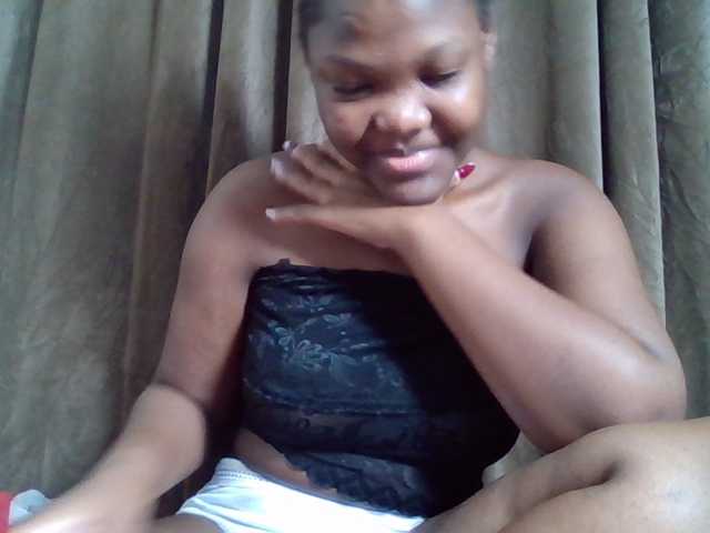 Sexyicey live cam on BongaCams