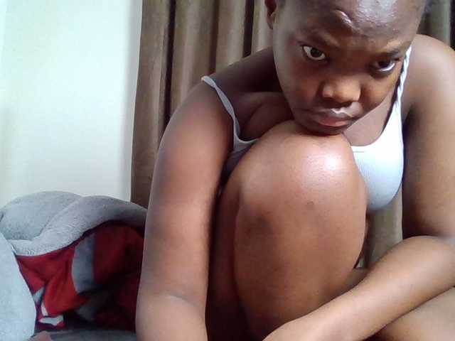Sexyicey live cam on BongaCams