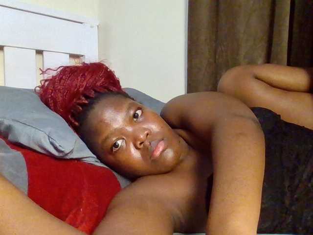 Sexyicey live cam on BongaCams