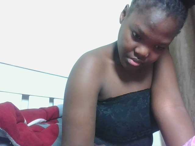 Sexyicey live webcam show