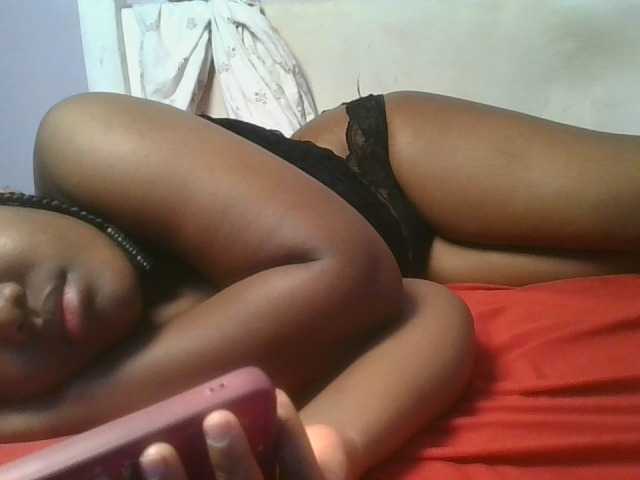 Sexyicey live cam on BongaCams